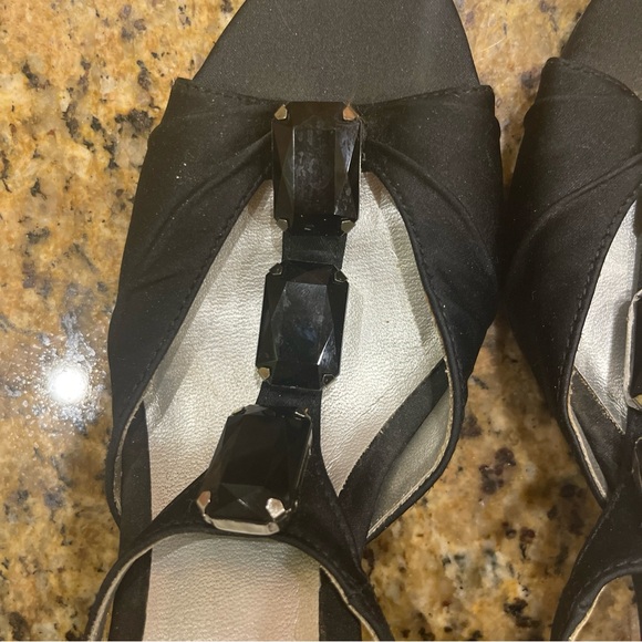 FIONI WOMENS BLACK SANDALS DRESS HEELS SIZE 7 - Picture 5 of 7